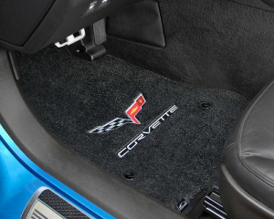 Lloyd® Ultimat™ Custom Fit Floor & Cargo Mats